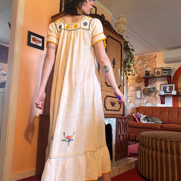 1960s Hippie Hand embroidered crochet edge polycotton Prairie scandinavian maxi - Picture 6 of 14